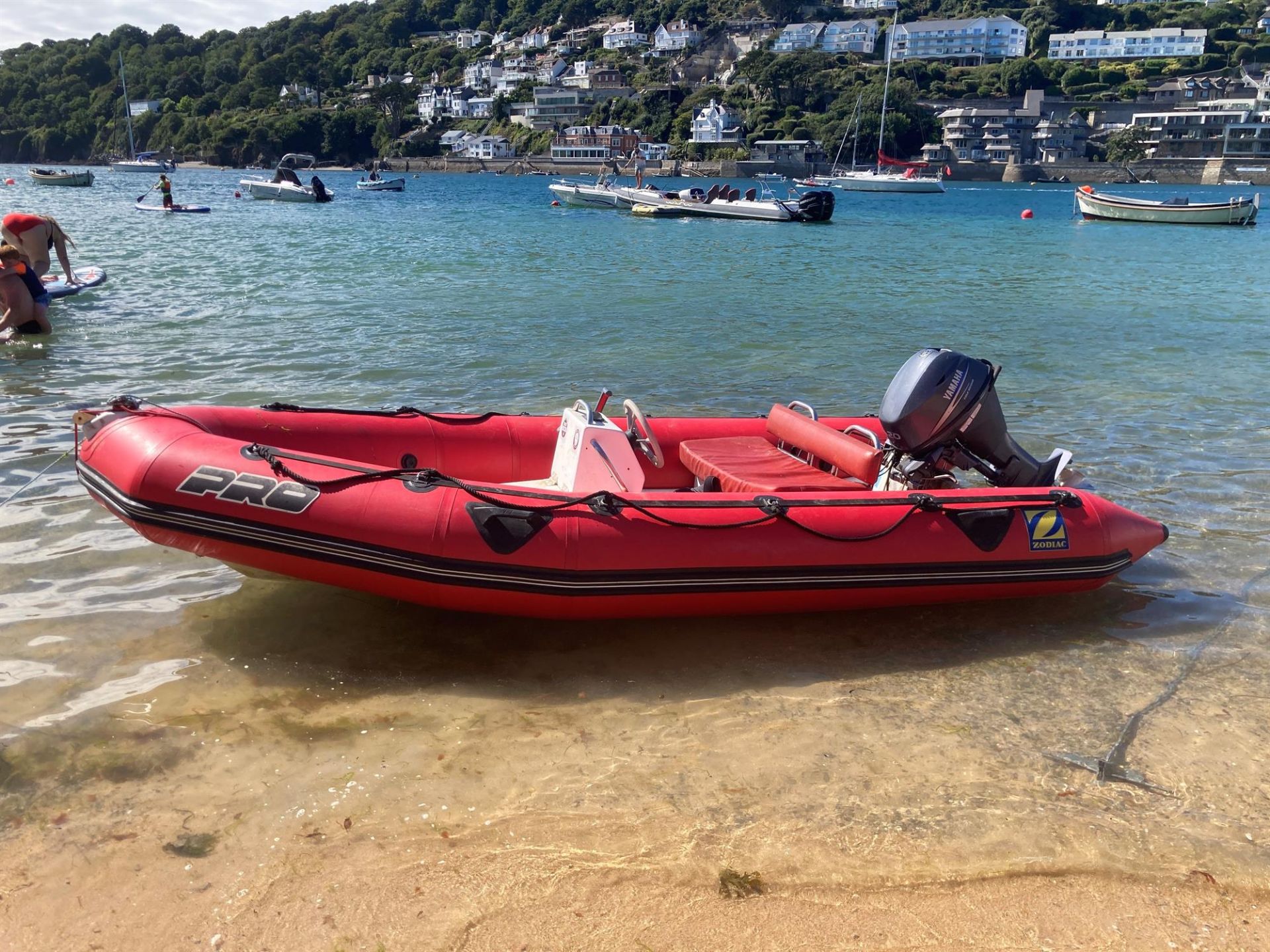 4.2 metre Zodiac Pro Rib Motorboat. With 20HP Yamaha 4 stroke outboard engine. In very good order - Image 2 of 14