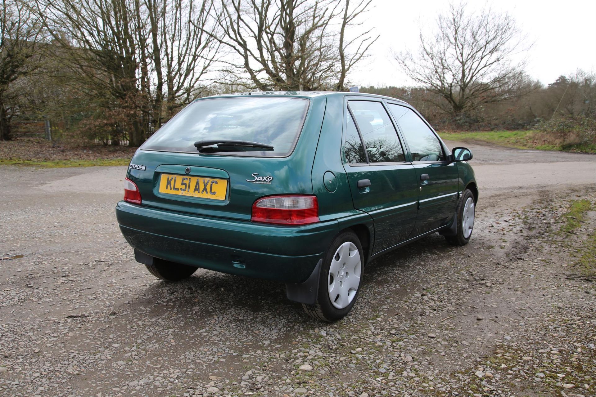 Citroen Saxo 2001 This car is ULEZ compliant Registration: KL51 AXC. One owner from new with - Image 9 of 19