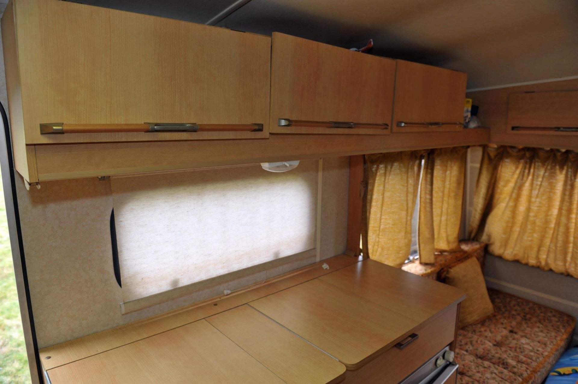 Retro 1981 CI Eccles caravan. Special 50 magazine edition model. 4 berth, double bed and twin bunk - Image 12 of 13