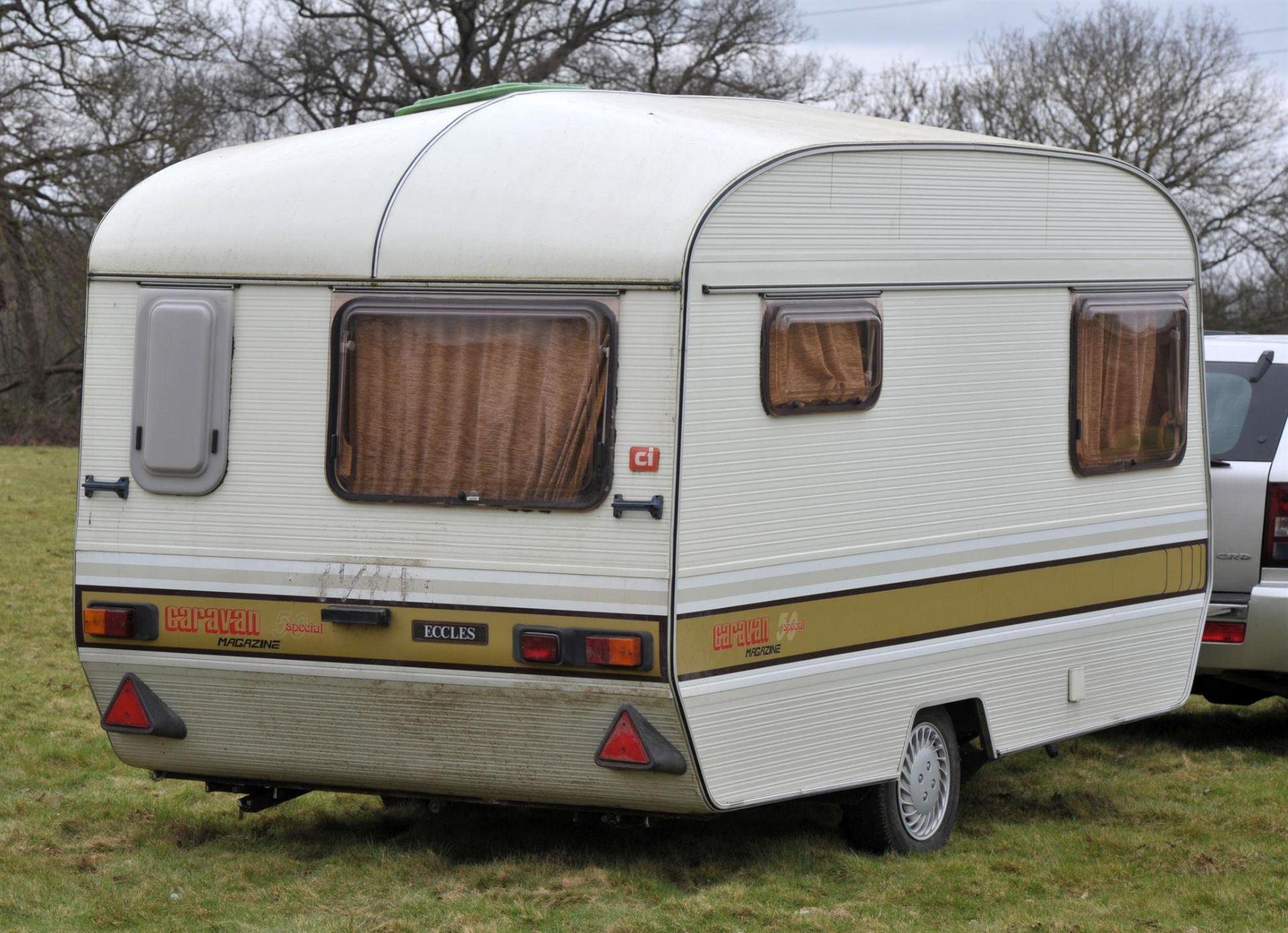 Retro 1981 CI Eccles caravan. Special 50 magazine edition model. 4 berth, double bed and twin bunk - Image 3 of 13