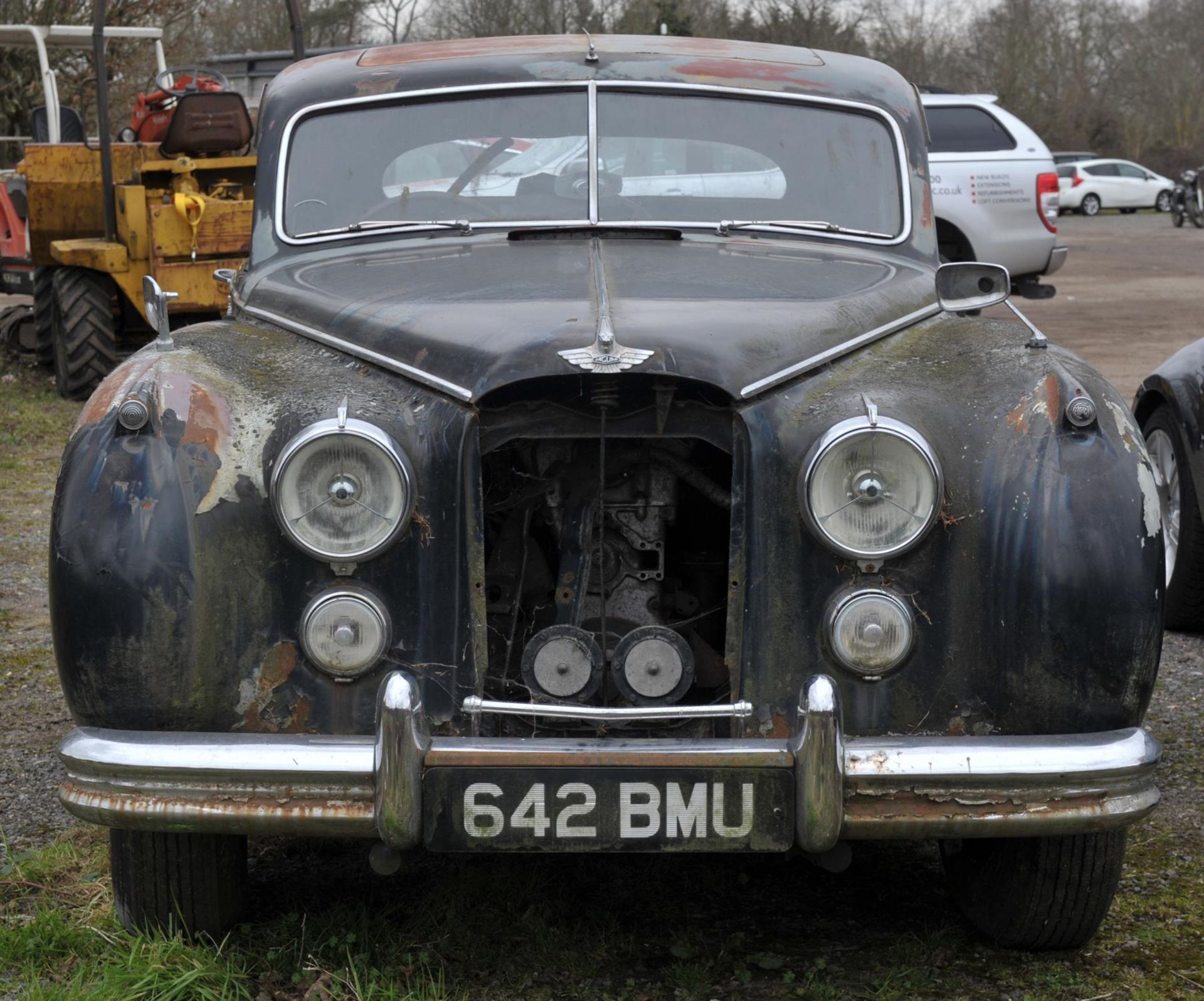 1954 black, Jaguar Mark VII 2-Axle-Rigid Body, for restoration. Registration Number 642 BMU. - Image 3 of 24
