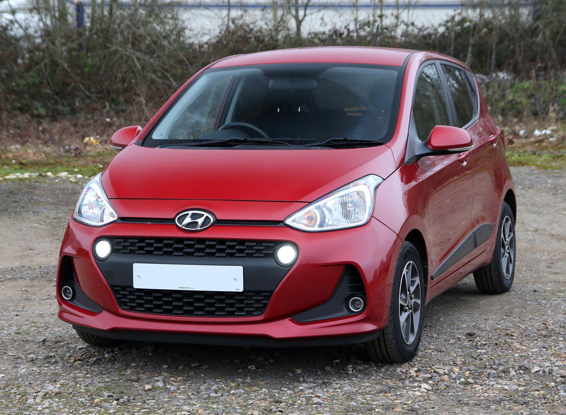 Hyundai I10 Blue Drive 1.2. Registration number FM68HZO - Full Service History with stamps -
