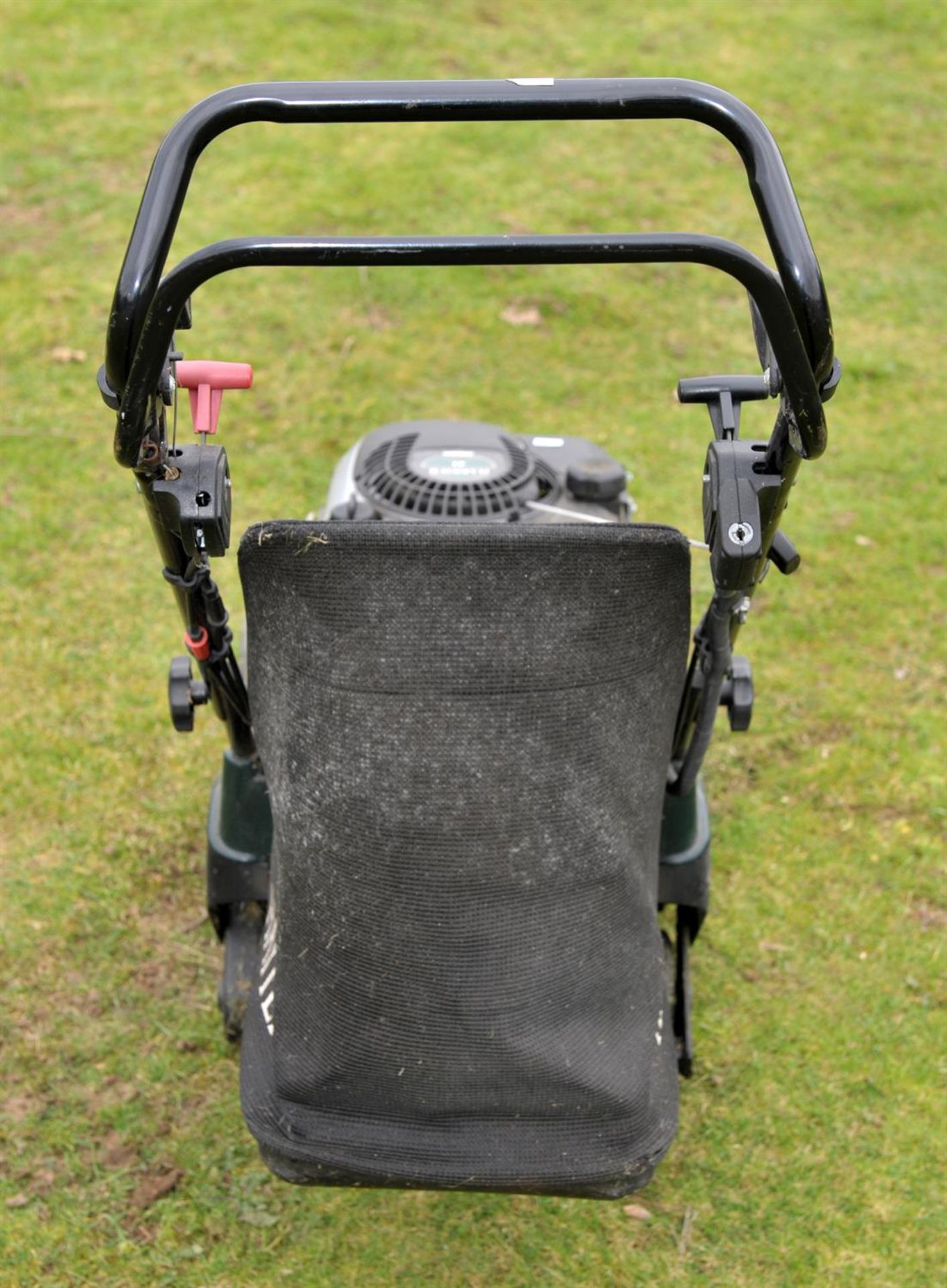 Hayter Harrier 41 lawnmower, Briggs & Stratton Lawn Mowers, purchased from Andrews of Hindhead - Image 7 of 9