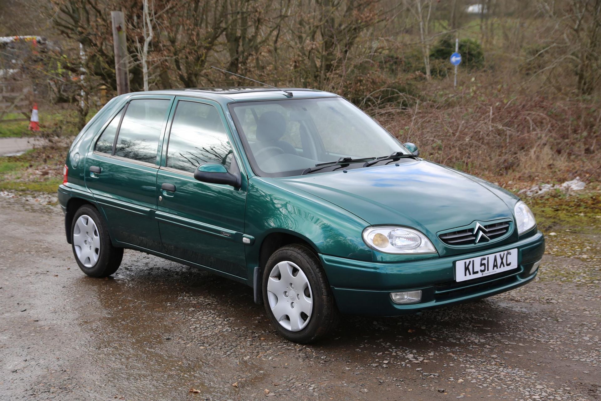 Citroen Saxo 2001 This car is ULEZ compliant Registration: KL51 AXC. One owner from new with