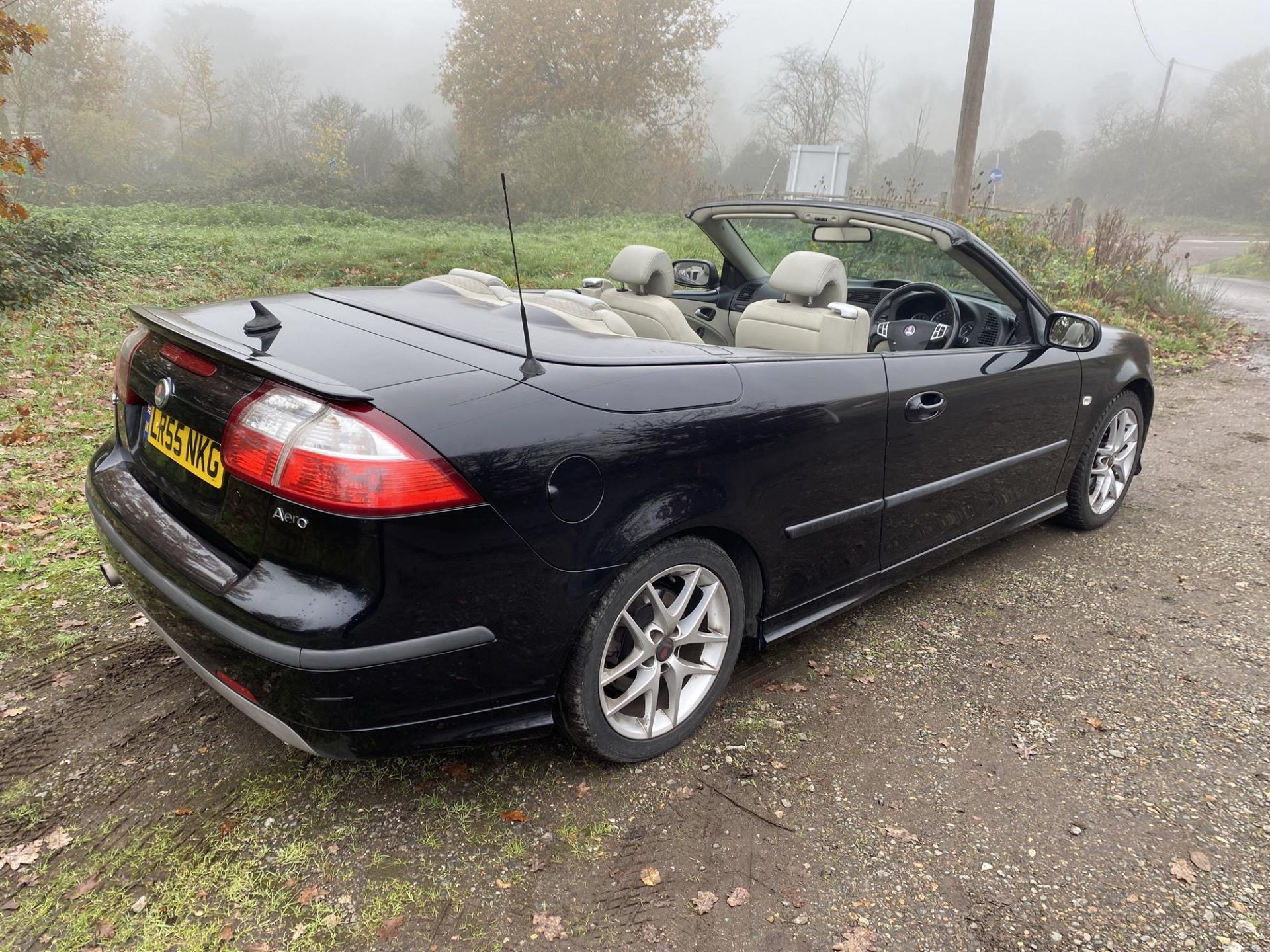 2005 Saab 9-3 AERO convertible. 210bhp manual gearbox. Car has had a revamp for BHP and maybe - Image 2 of 10