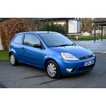 2004 Ford Fiesta 1.4 Ghia 3-door hatchback. Registration number: EO54 JNK. Metallic Aquarius Blue,