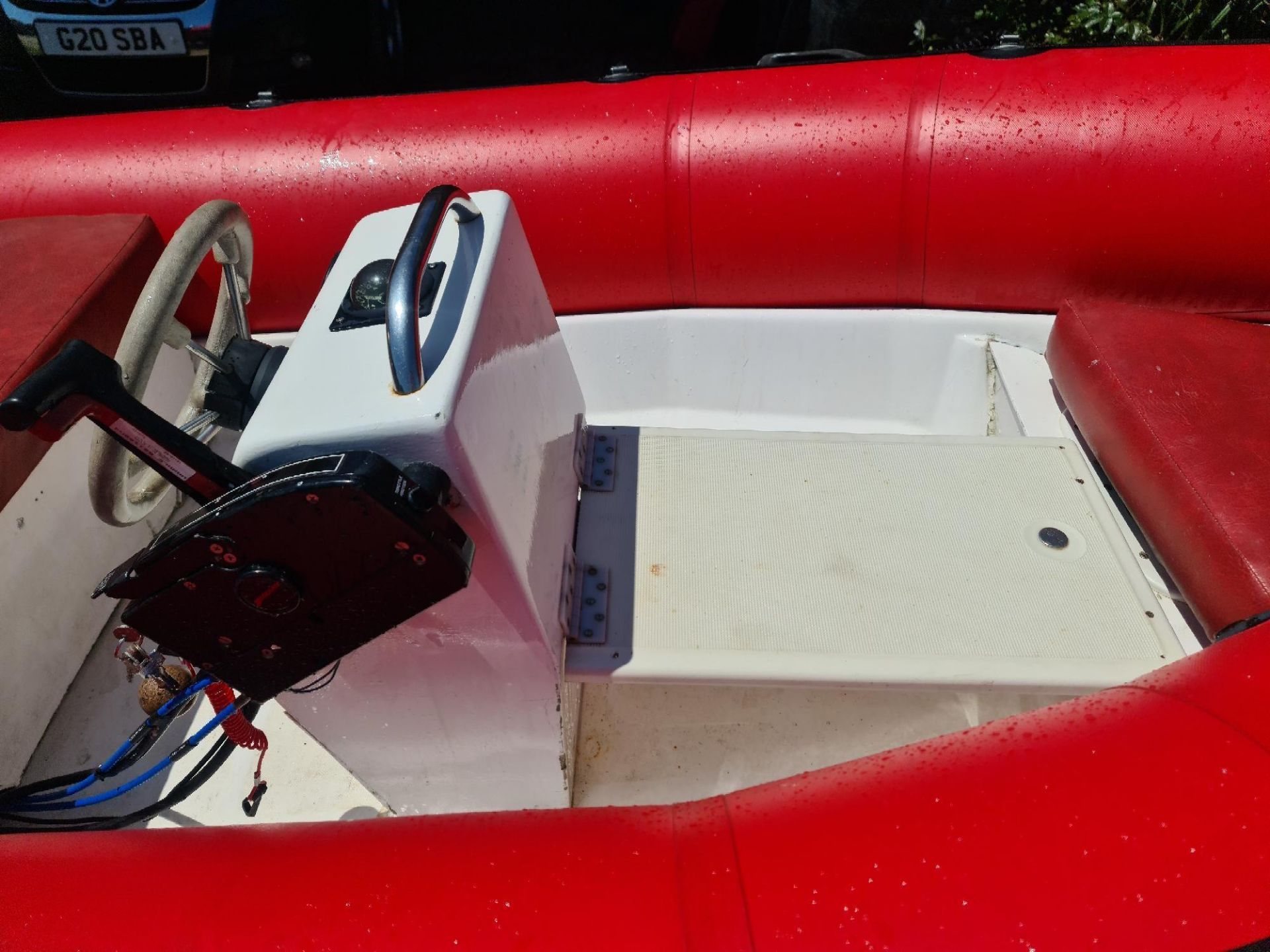 4.2 metre Zodiac Pro Rib Motorboat. With 20HP Yamaha 4 stroke outboard engine. In very good order - Image 7 of 14