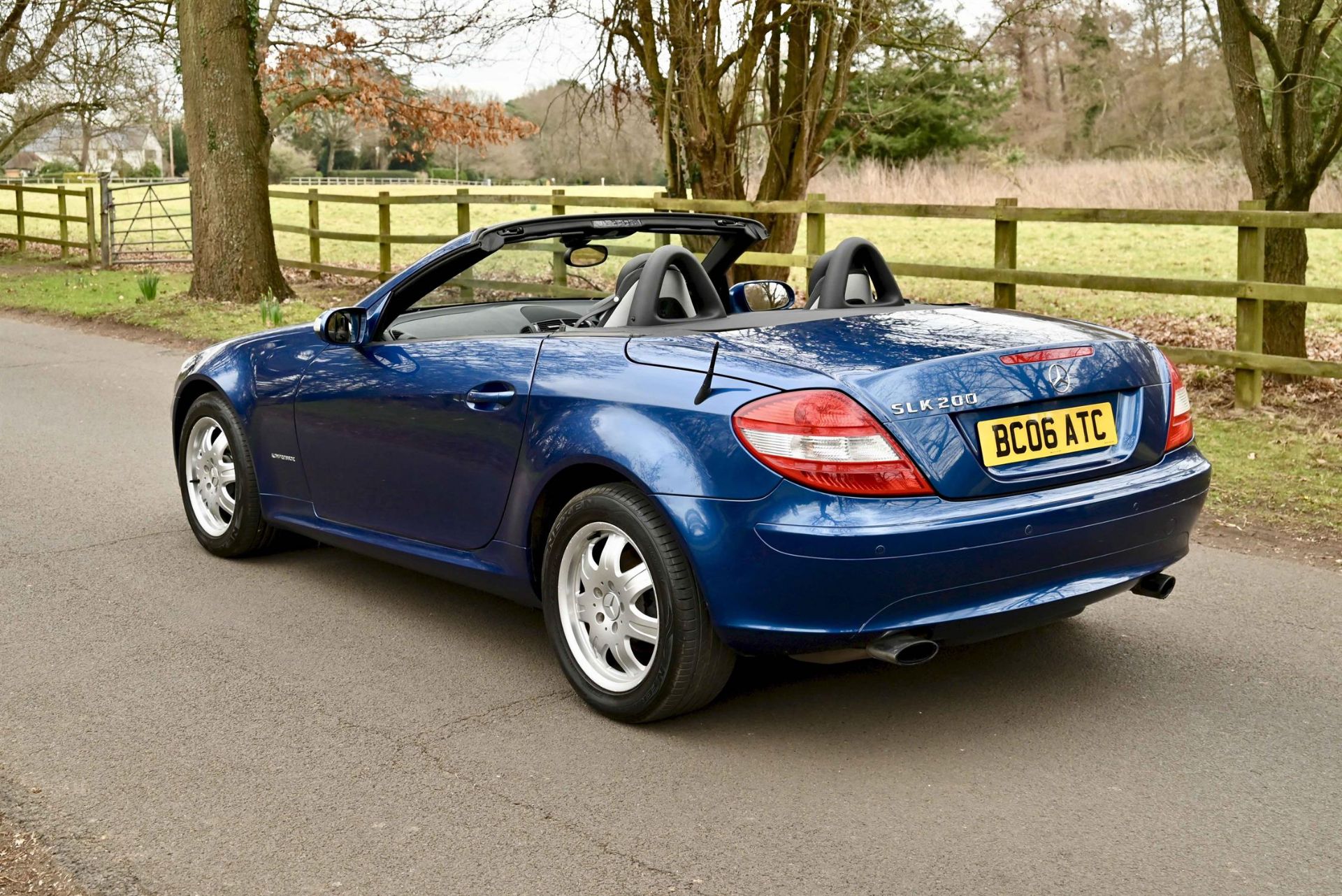 2006 Mercedes Benz SLK 200 Kompressor 1.8 Auto Convertible. Registration number BC06 ATC. - Image 7 of 17