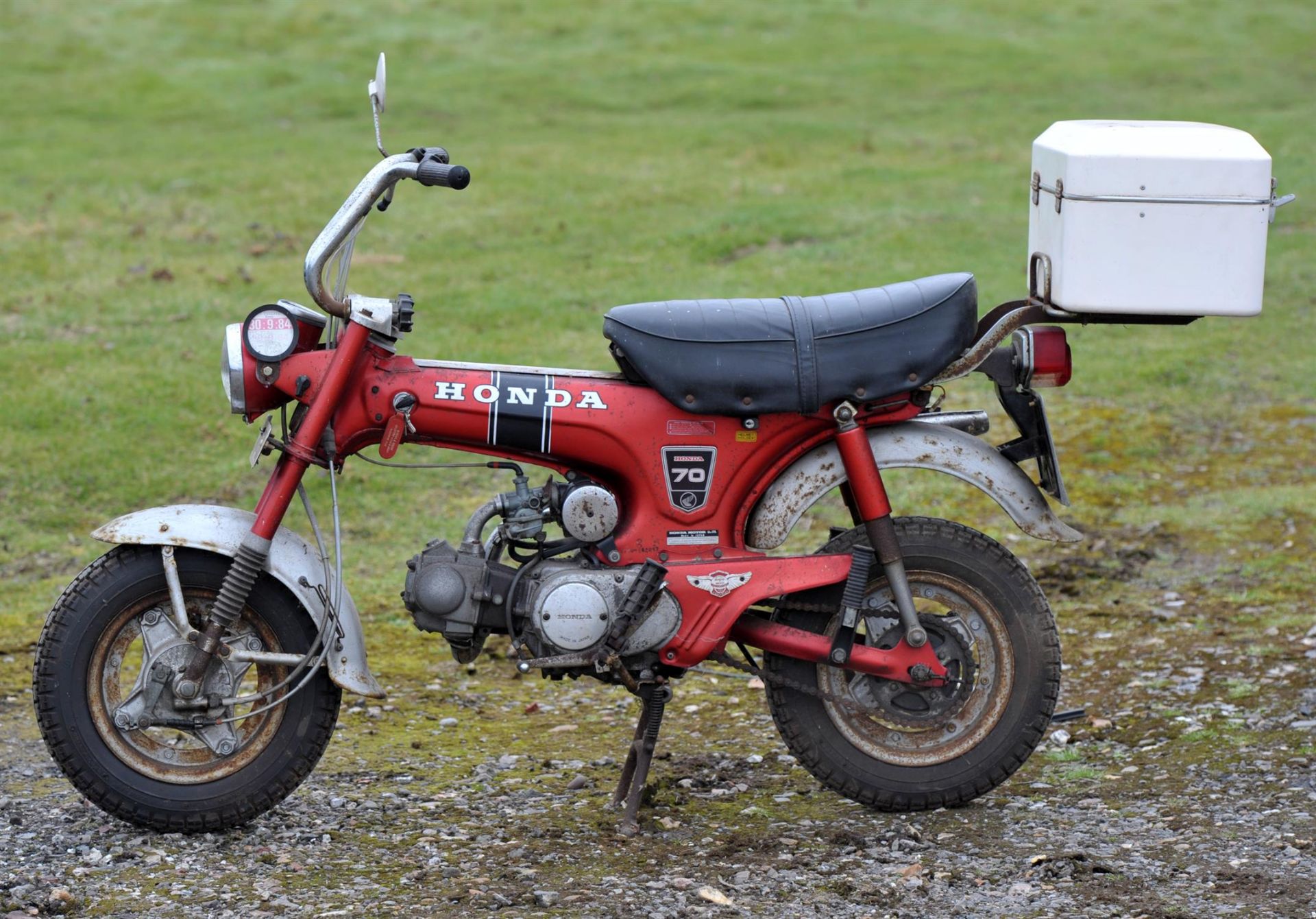 Motor Bike, Honda 70, Monkey Bike, red chassis. Registration number PPC 723L, comes with Original - Image 13 of 13