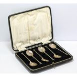 Cased set of seal top silver spoons, Birmingham 1925