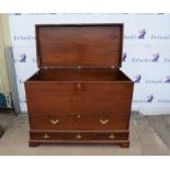 George III mahogany mule chest, in two sections, the top section with lifting lid,