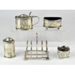 Three piece silver cruet set, Chester 1913 / 1917, four division toast rack, Chester 1913,