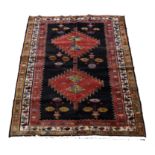North West Persian Zanjan rug, 190 cm x 150cm
