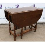 Oak gateleg table, 20th century, H74 x W118 x D90cms