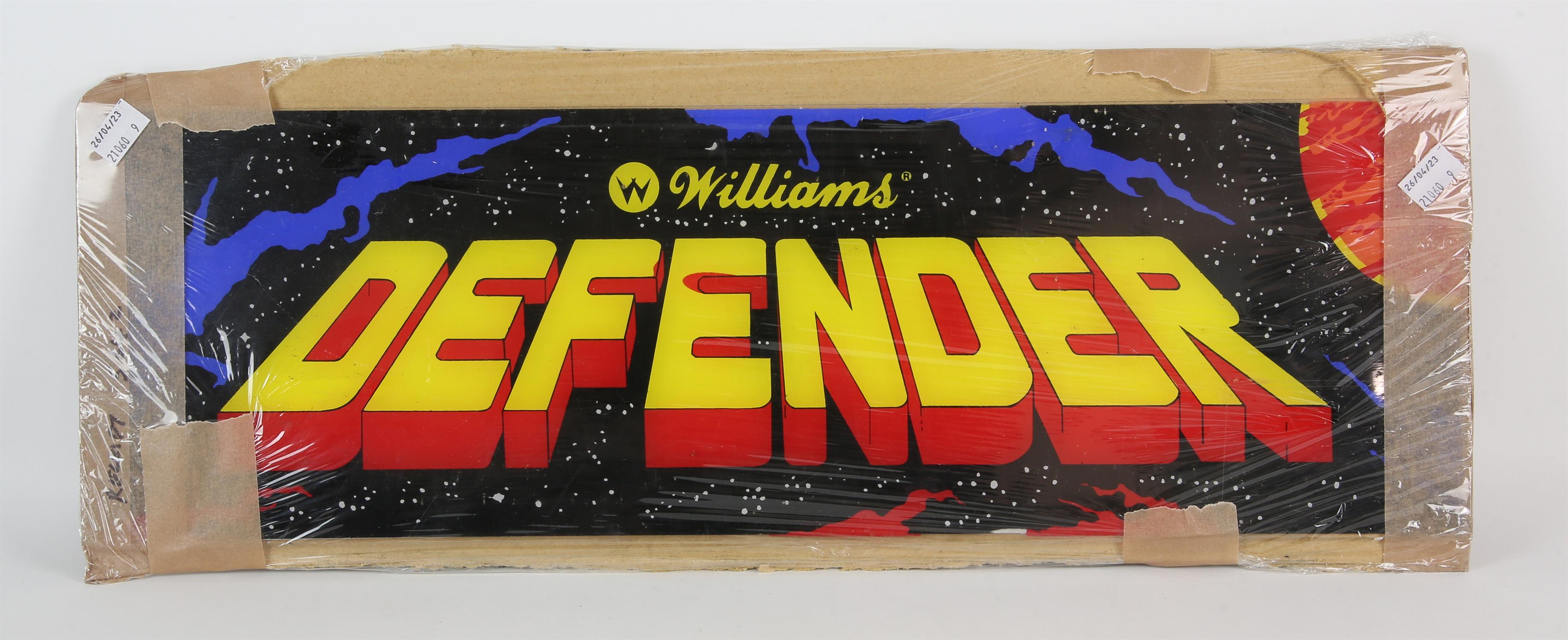 Williams Defender Arcade Cabinet Top Flash From the 1980s Defender arcade cabinet,