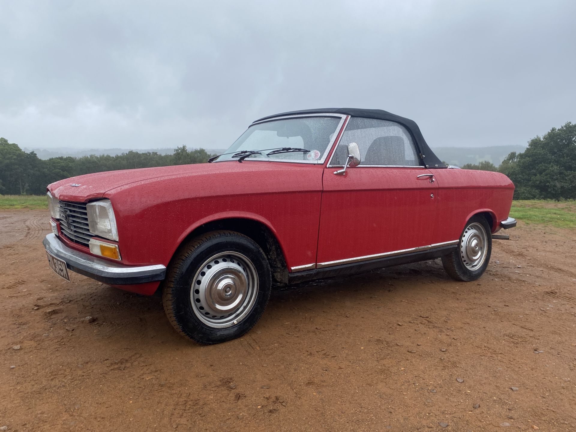 Peugeot 304 Convertible. Registration number: TPA 315M. Rare RHD drive model with 82,696 miles from - Image 7 of 14