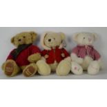 A collection of 18 Harrods Teddy Bears, various sizes. See images (18)