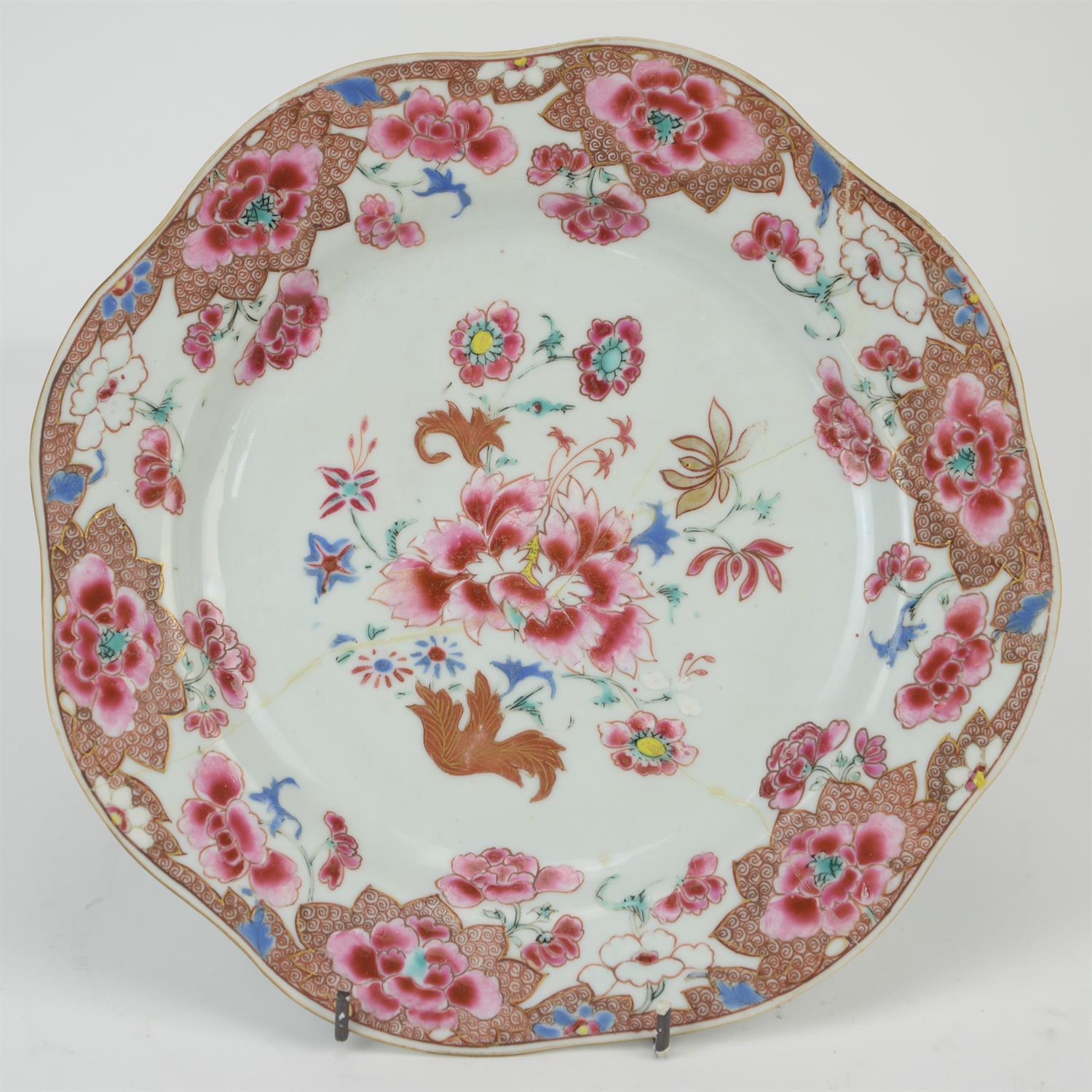 Eight famille rose dishes; each one decorated with floral designs and about 22.5 cm diameter, - Image 7 of 28