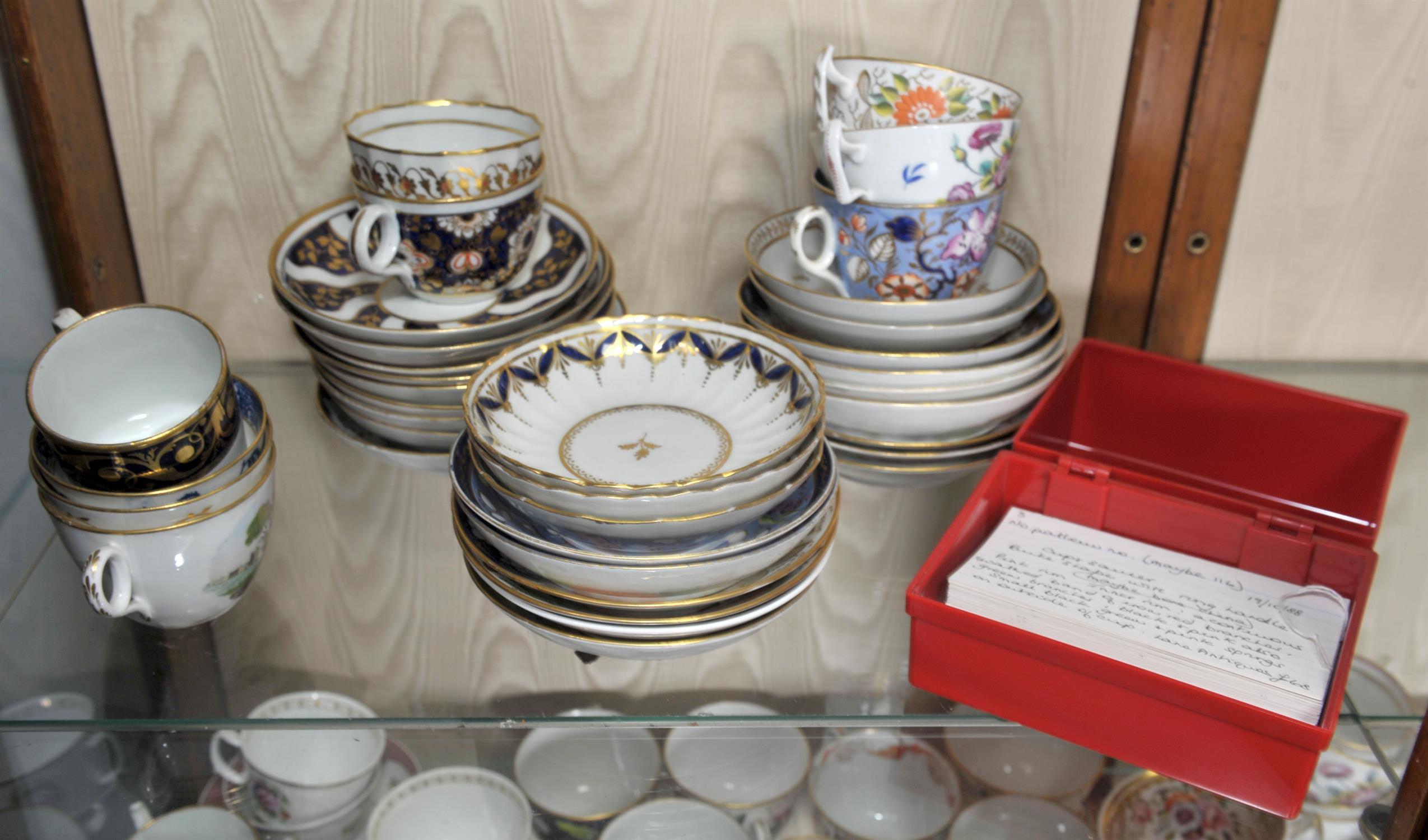 An academic collection of New Hall porcelains, early 19th Century, to comprise three tea pots and - Image 4 of 4