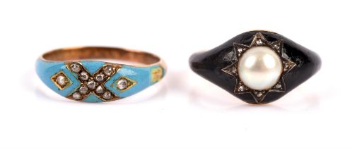 Victorian black enamel, diamond and pearl mourning ring, with a central 6.9mm pearl,