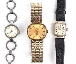 Marvin A Ladies gold wristwatch the signed dial with baton hour markers and fitted with a manual