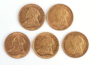 Five Victorian sovereigns, gross weight approx. 39.83 grams