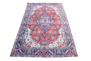 North West Persian Tabriz carpet, 305 x 205cm