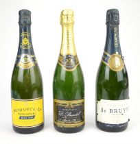 Champagnes and Sparkling wines, to comprise single bottles of Heidsieck and Co, Monopole Blue Top,