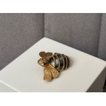 An antique 9ct Yellow Gold Bee Charm featuring a Tiger eye stone - 4.72 grams in weight