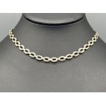 Ladies 9ct two tone fancy gold chain, 38cms 22.94g