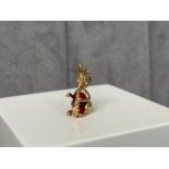 9ct Gold Rabbit with carrot Charm featuring a red stone 2.8 grams in weight and 1.8cm in height