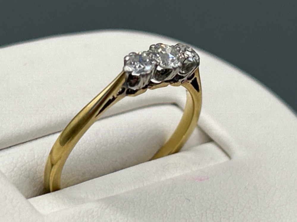Ladies 9ct gold 3 stone diamond ring, approx 0.18ct size M and 2.66g - Image 2 of 3