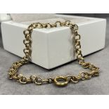 9ct Yellow Gold Double Link Bracelet - Weighing 5.85 grams - Measuring 18cm in length