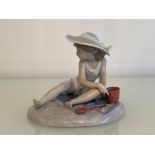 Lladro 5488 ‘Sandcastles’ in good condition and original box