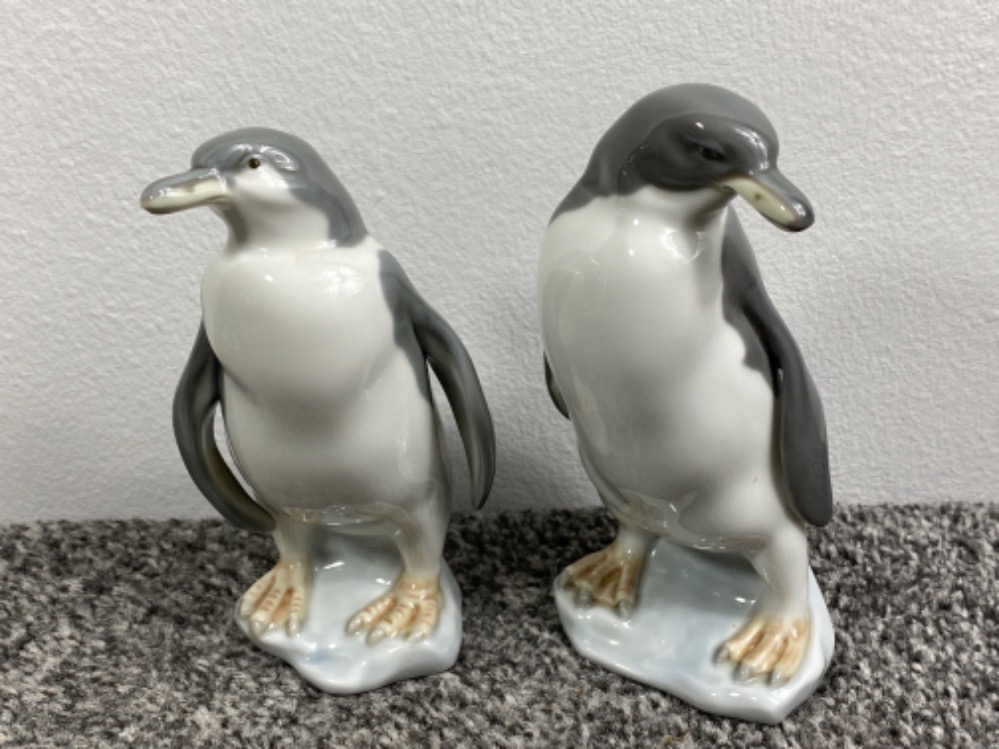 4x Lladro Penguin figures to include, 5247, 5248 and 5249 all in good condition - Image 2 of 4