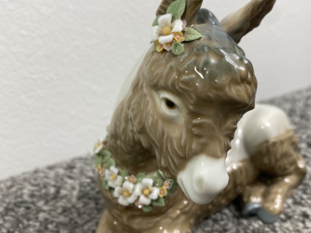 Lladro figure 5683 ‘Beautiful Burro’ in good condition with original box - Image 2 of 4