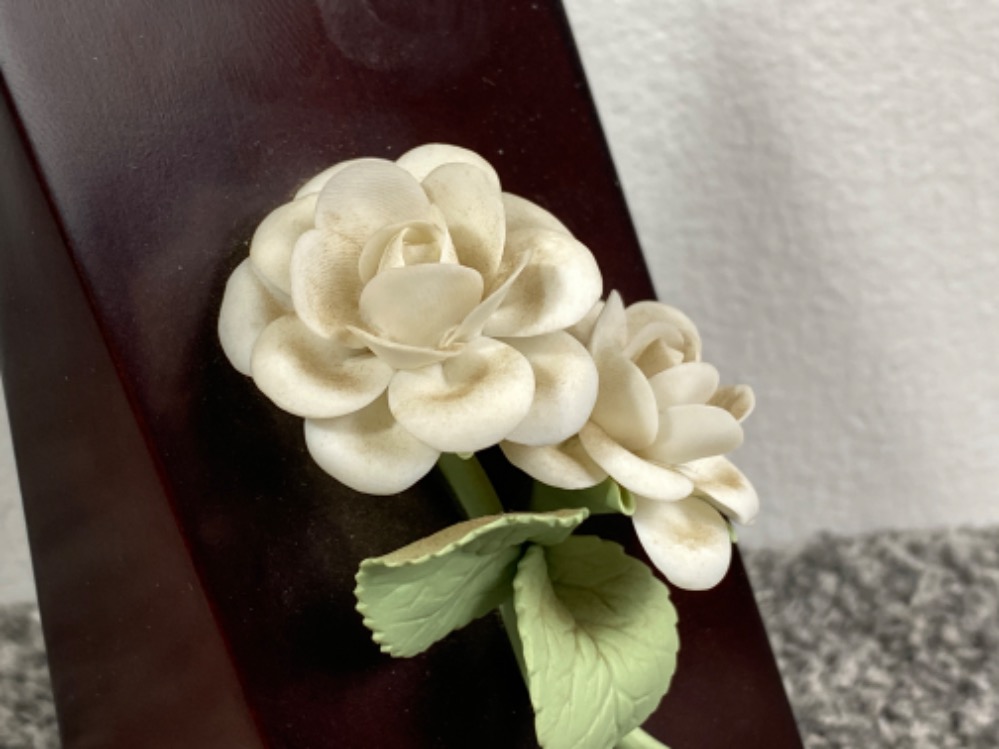 Lladro Flores sculpted flower ‘Begonia’ - Image 3 of 3