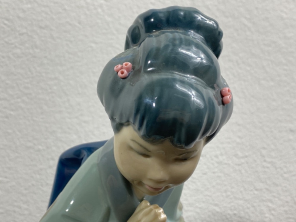 Lladro geisha girl 4989 ‘Sayonara’ in good condition - Image 2 of 3