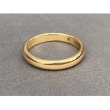 18ct Gold Fully Hallmarked Wedding Band weighinng 5.02 grams size O