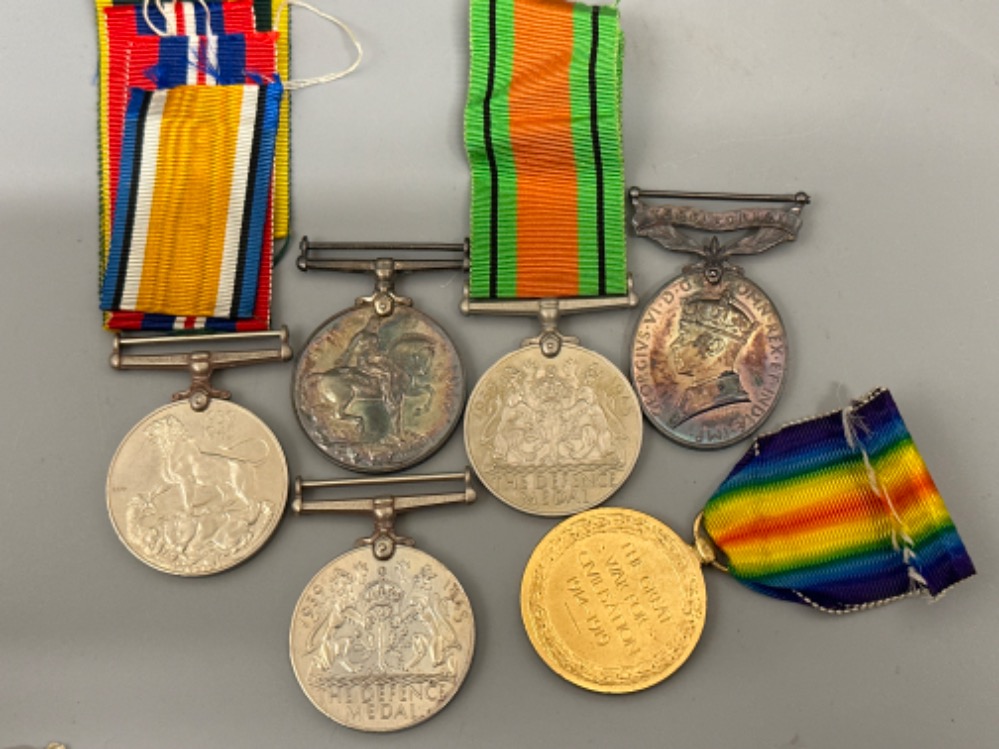 Collection of WW1 & WW2 medals including Defence medals, the war for civilisation, territorial “