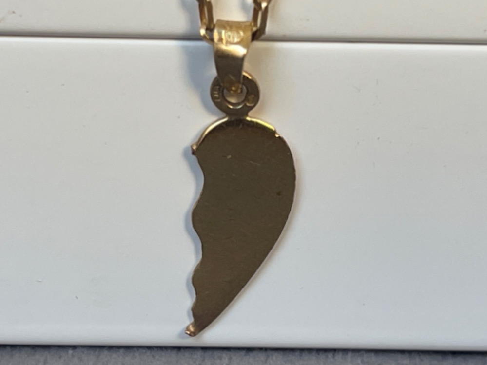 9ct yellow gold belcher chain with half heart pendant weighing 2.8 grams & 40cm in length - Image 2 of 3