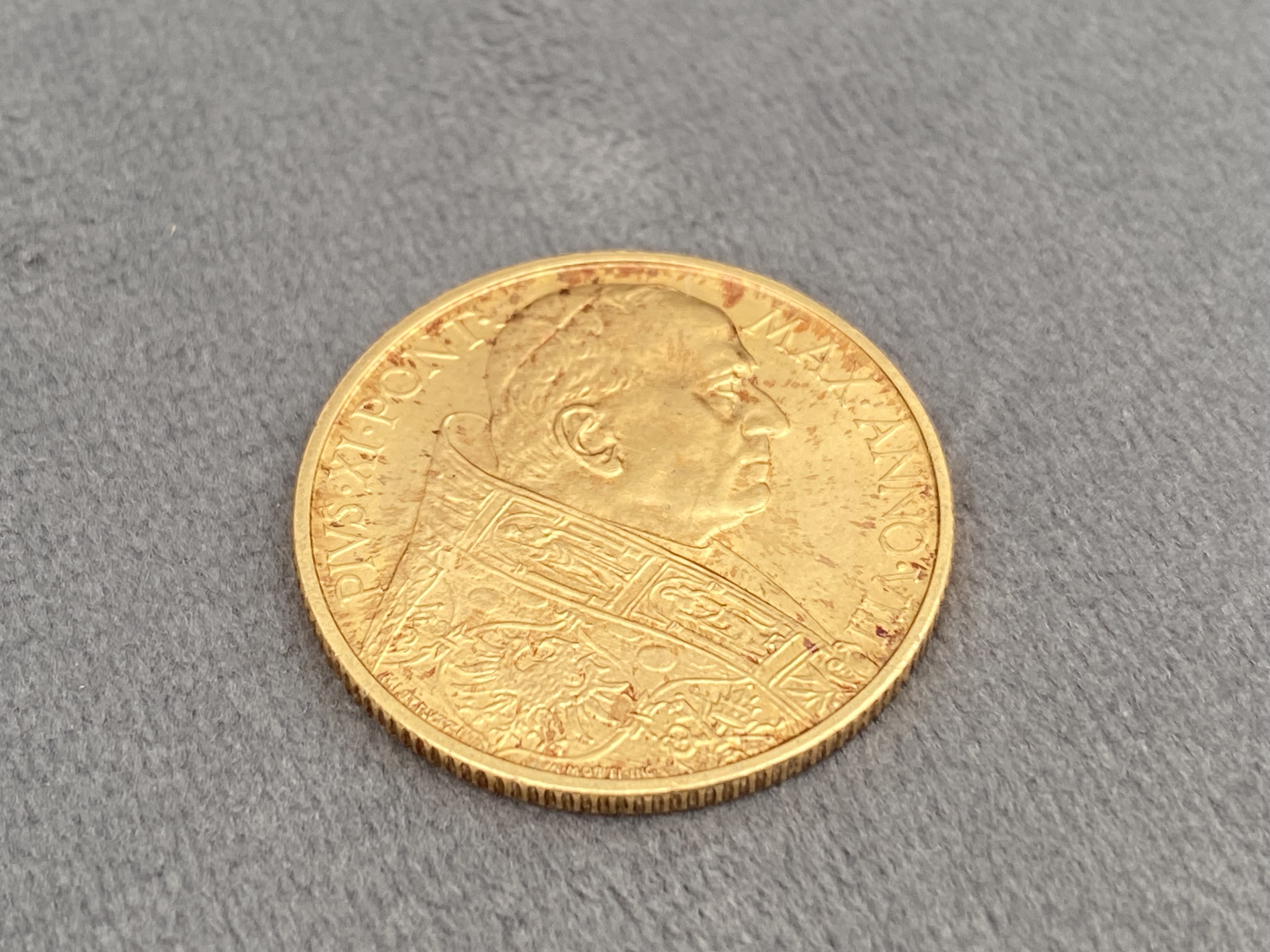 1929 Vatican State Italy 900 Fine gold Coin Weighing 8.82 grams