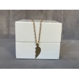 9ct yellow gold belcher chain with half heart pendant weighing 2.8 grams & 40cm in length