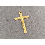 18ct gold crucifix pendant weighing 2.08 grams