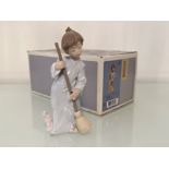 Lladro 5726 ‘Sweep away the clouds’ in good condition and original box
