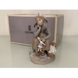 Lladro signed 1211 ‘Daydreamer’ in good condition and original box