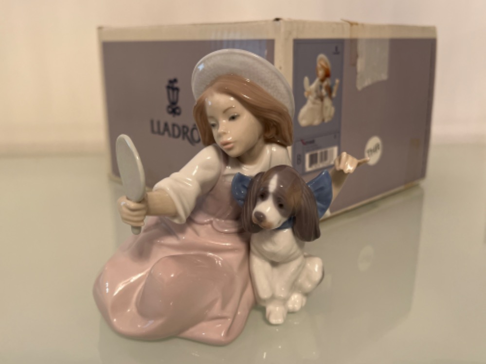 Lladro 5468 ‘Who’s the fairest’ in good condition and original box