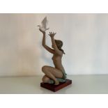 Lladro Gres 3559 ‘Peace offering’ in good condition and original box
