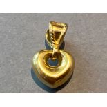 18ct gold heart pendant (1.4g)