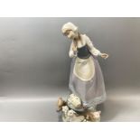 Lladro signed 5798 ‘Milkmaid’ in good condition and original box